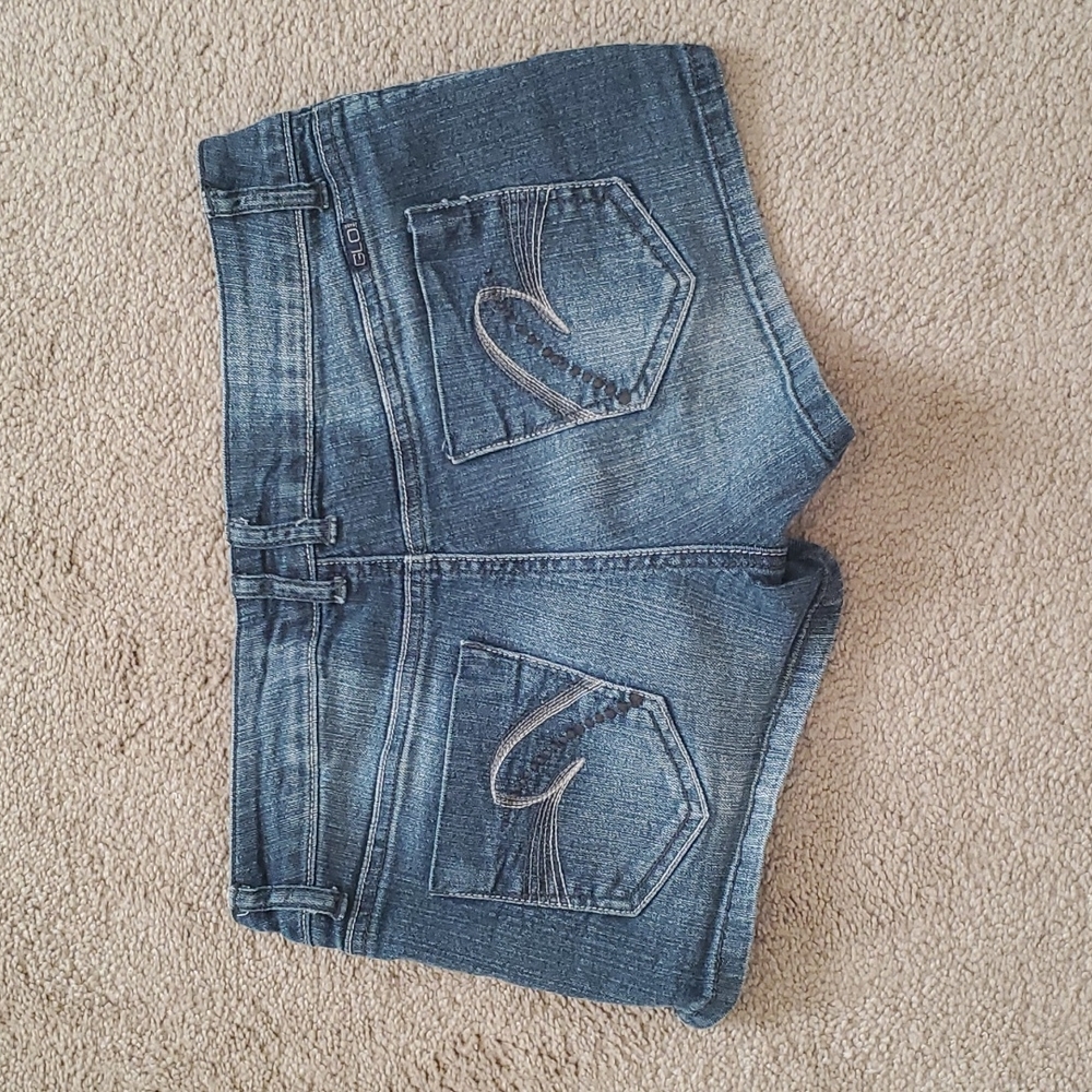 GLO Brand Size 7 Shorts